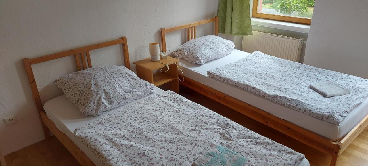 Ferienhaus Kastanienblick Moselkern Bagian luar foto