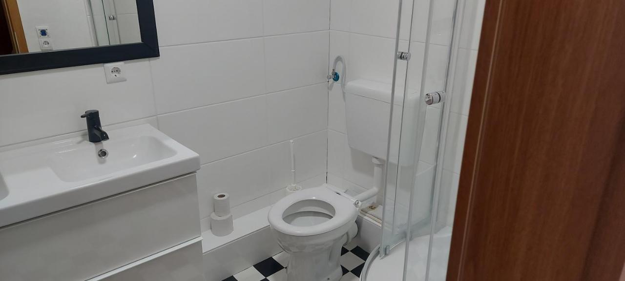 Ferienhaus Kastanienblick Moselkern Bagian luar foto